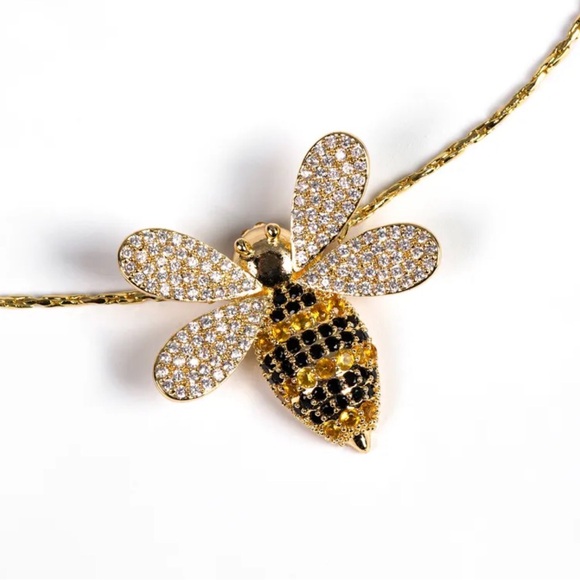 Anthropologie Jewelry - Gold Honey Bee Pendant Necklace